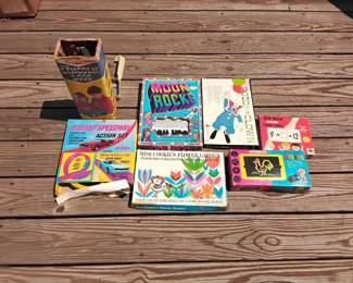 Lot Of Vintage Toys Including Lincoln Logs