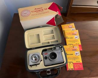 Vintage And o Cadet II Film Camera