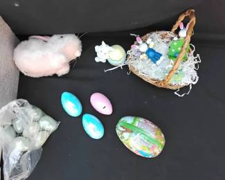 Small Lot Of Easter Decor