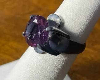 003 Size 5.5 Sterling Silver Ring With Purple Stone