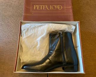 Size 9 New Mens Low Boots