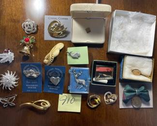 Lot Of Vintage Brooches And Pins