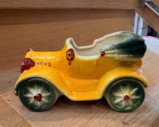 Vintage Shawnee Yellow Ceramic Jalopy/Car. Photo 1 of 2. 