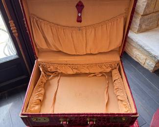 Vintage Croc Luggage Set. Photo 4 of 4. 