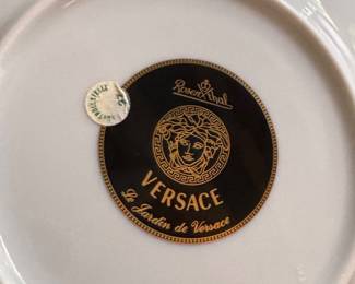 Versace for Rosenthal Le Jardin de Versace Plate. Measures 7" D. Photo 1 of 2. 