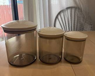 lk Set of 3 Snail Kitchen Storage Containers with SmokeTinted Glass and Cream Lids