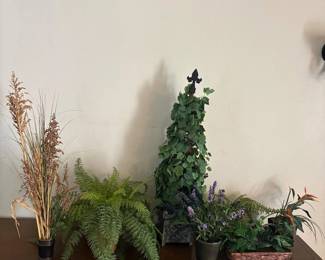 ld Set of 7 Assorted Artificial Plants in Various Sizes