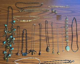 k Assorted Vintage Modern Costume Jewelry Lot Necklaces, Beaded Pieces Statement Designs