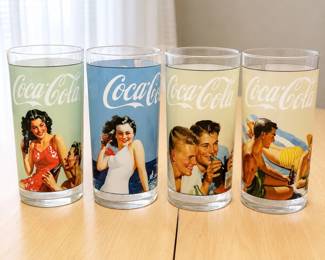 b13 Set of 4 Vintage CocaCola Plastic Drinking Glasses, 6.25 Tall, 3 Diameter