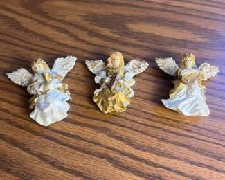 k Set of Three Decorative Musical Angel Magnets