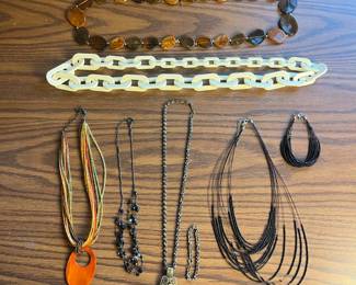k Vintage Contemporary Costume Jewelry Collection Assorted Statement Necklaces, Beaded Jewelry Chain Necklace