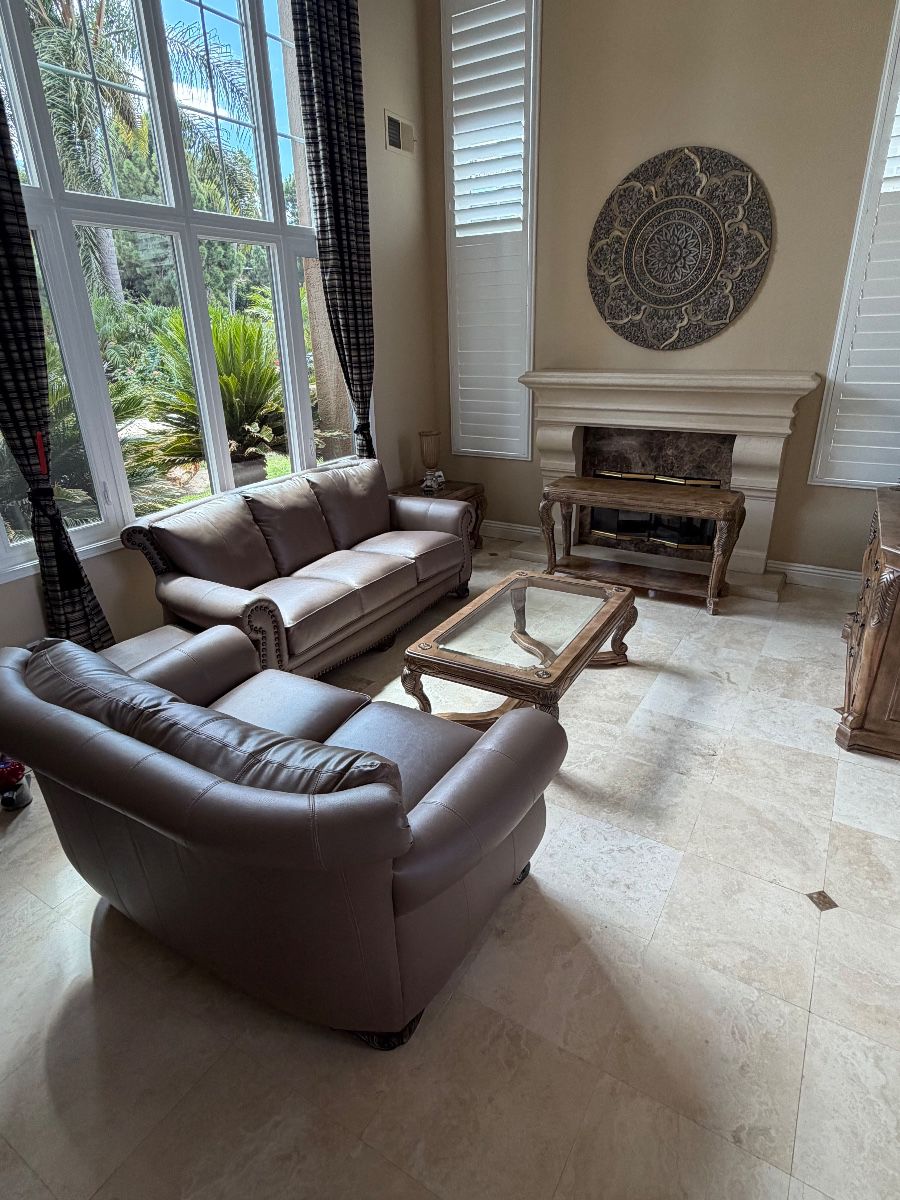 Matching sofa and loveseat like new