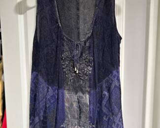 Nostalgia Purple hombre sleeveless shirt, Size L, was $8, NOW $6