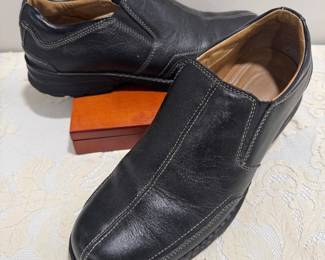 Dockers Leather Men's Sz. 11,   $20