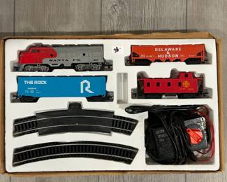 Bachman HO scale electric train set, was $48, NOW $30