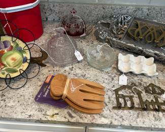 Loads of Kitchen items of all eras