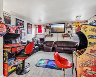 Arcade Games / Sofas / Action Figures