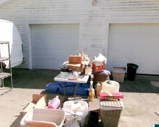 GARAGE FRONT