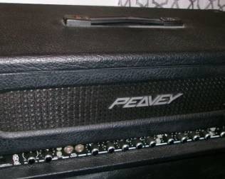 PEAVEY AMP