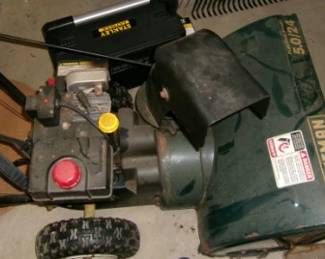 CRAFTSMAN SNOWBLOWER