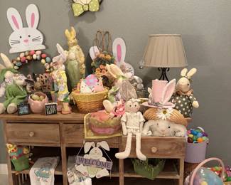 Easter Decor, Wooden Console with Storage
