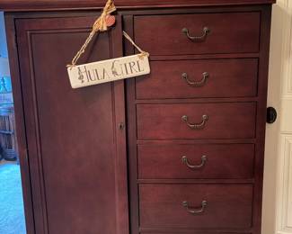 Broyhill Maison Collection Chifferobe