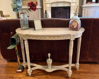 Superb Louis XVI Style Console in lase and rechampi wood
