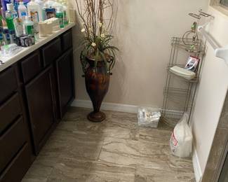 Bathroom decor