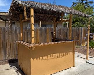 Outdoor Bar - Make me an offer!