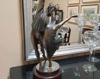 Contemporary dancers statue