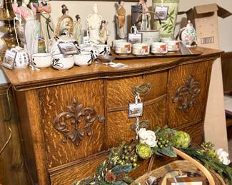 Tiger oak buffet 