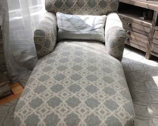 Chaise lounge