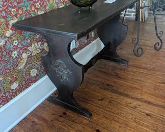 Hall table