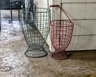 Decorative wire baskets 