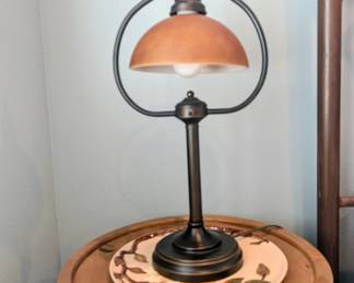 Table lamp