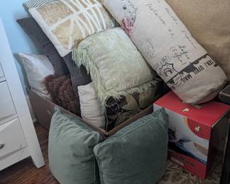 Decorative pillows