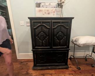 Bedroom chest