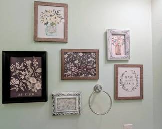 Floral wall decor