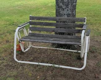 Outdoor glider