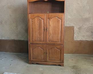 Entertainment center