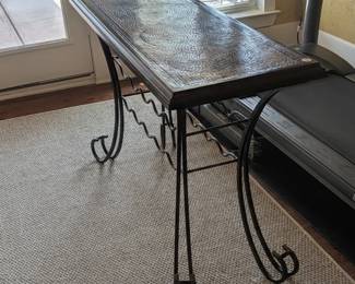 Wine rack table