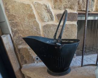 Ashes bucket