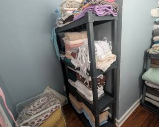 Bedding linens