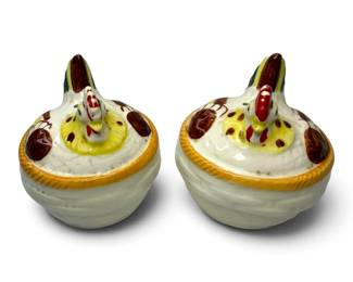 Chicken Hen on Nest 1963 Salt  Pepper Shakers