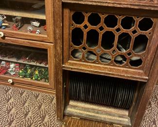 Victrola with records