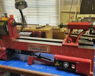  Turncrafter Commander wood lathe