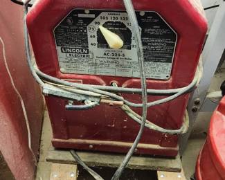  Lincoln Electric AC-225S Arc Welder