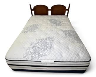 Queen Size Wooden Headboard Bedframe
