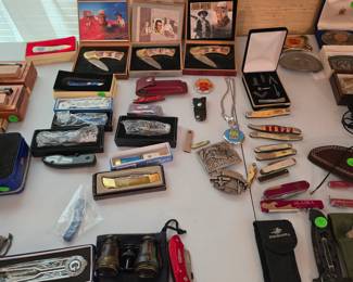 Pocket knives