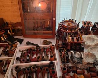 Smoke pipe collection